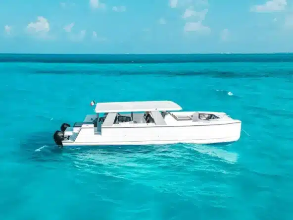 Catamaran Cancun rental 11