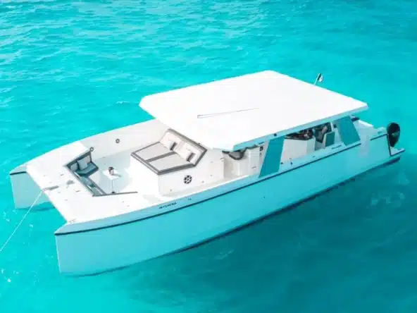 Catamaran Cancun rental 16