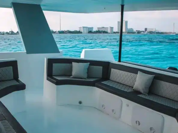 Catamaran Cancun rental 20
