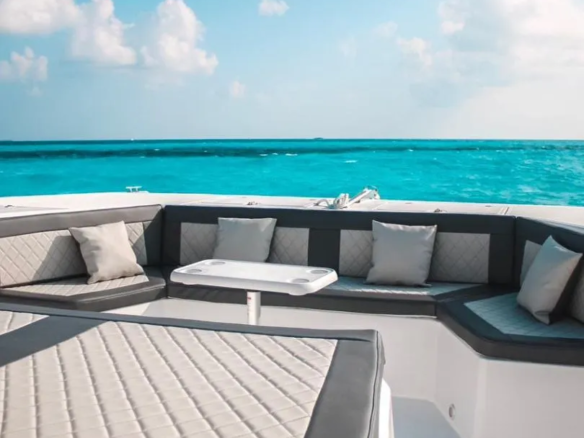 Catamaran Cancun renta 5