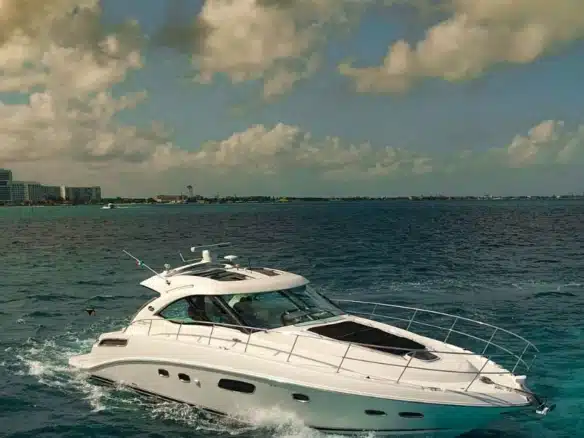 paseo en yate cancun 1