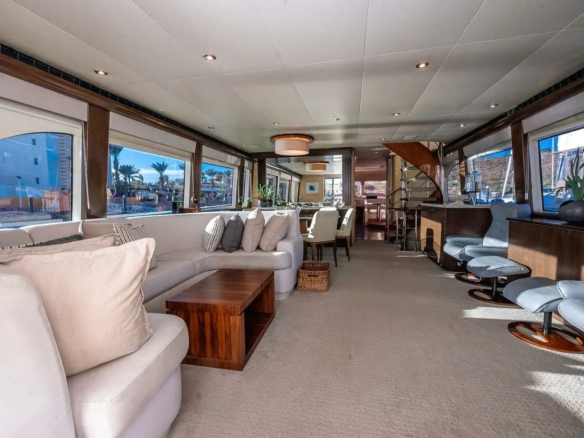 renta yate de lujo la paz