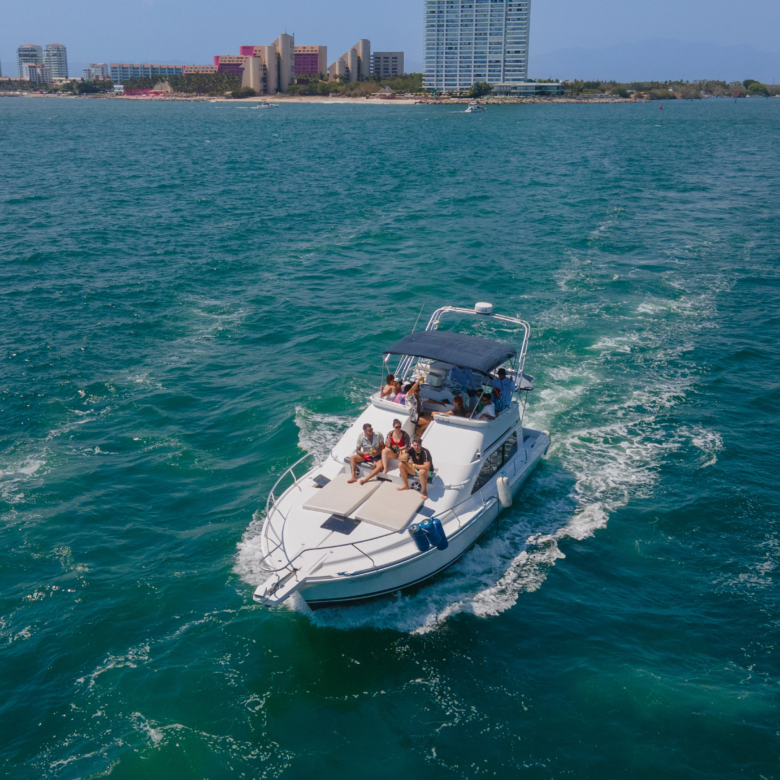 Renta yate puerto vallarta 3