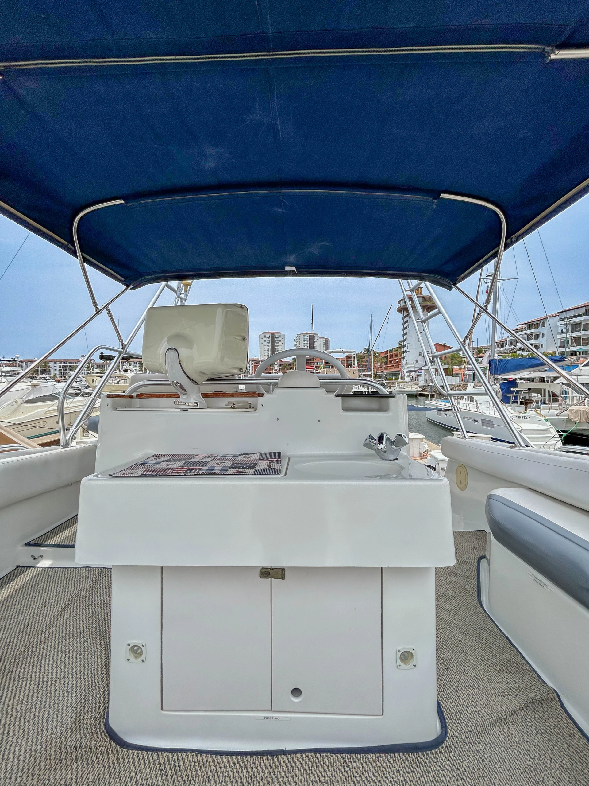 Renta yate puerto vallarta 15