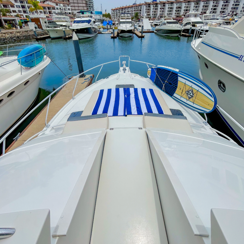 Renta yate puerto vallarta 18