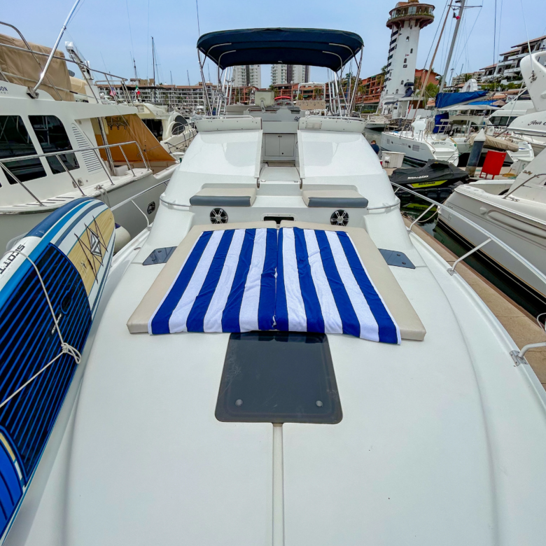 Renta yate puerto vallarta 19