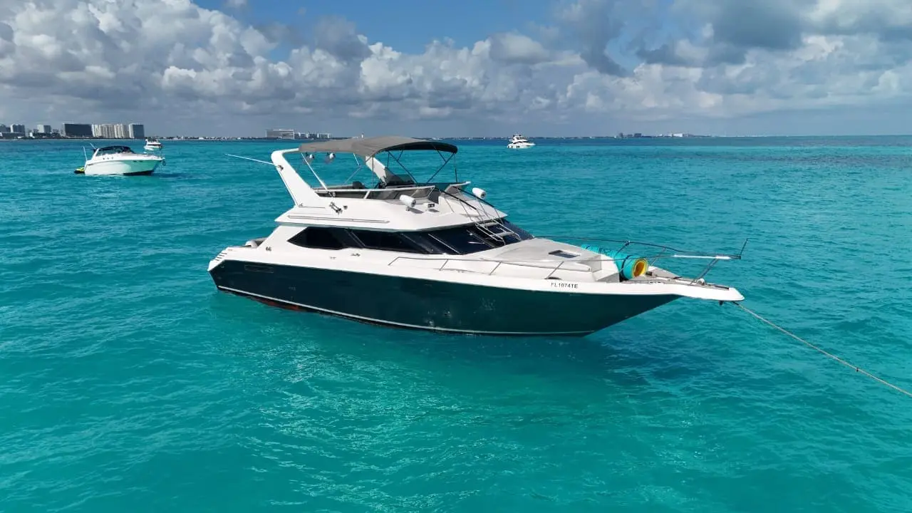 yacht club cancun 18
