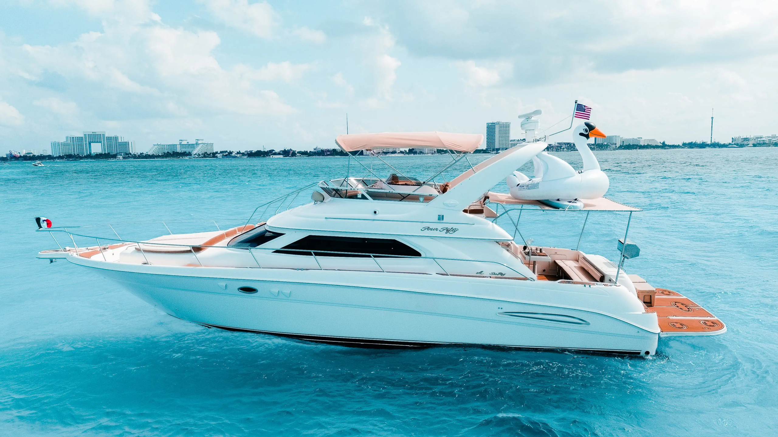 renta de yate en cancún precio 2