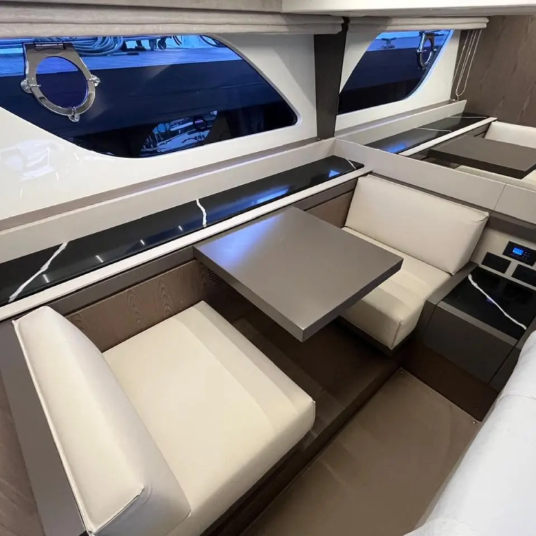 yachts in cancun for rent 10