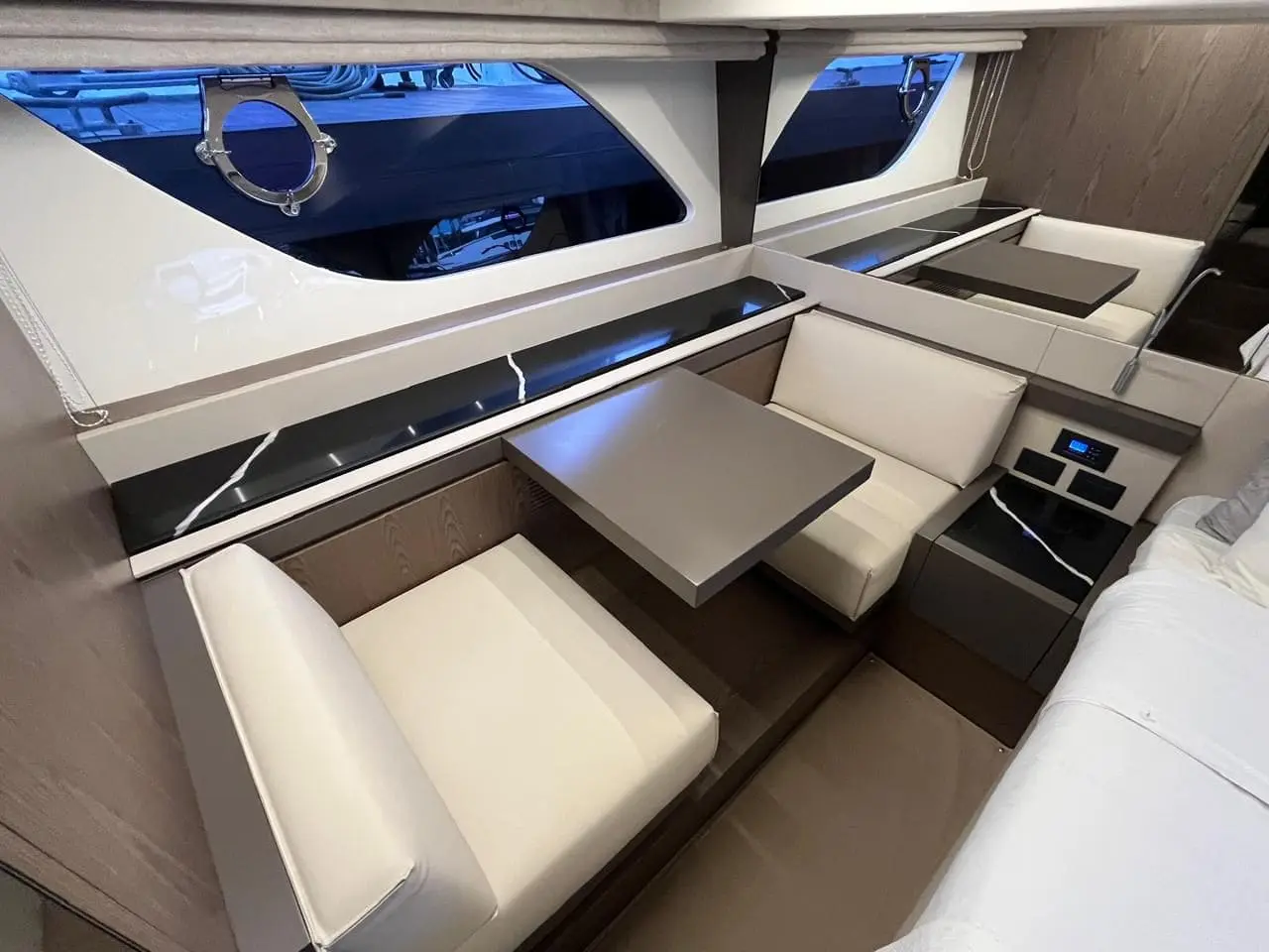 yachts in cancun for rent 10