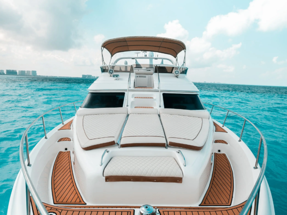 renta de yate en cancún precio 21