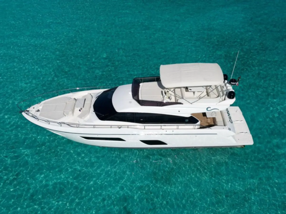 yates en cancun renta 6