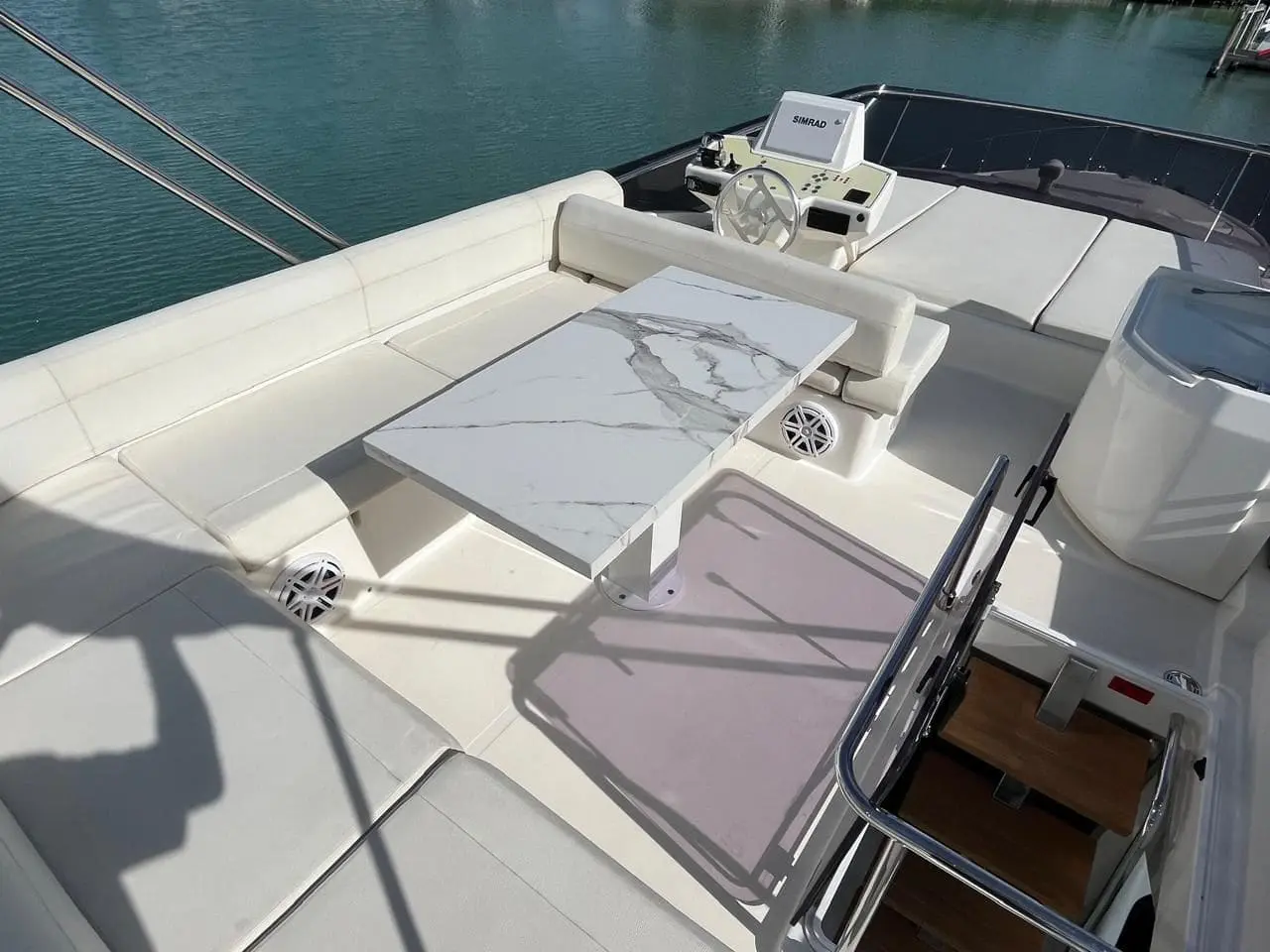 yachts for rent in cancun 11