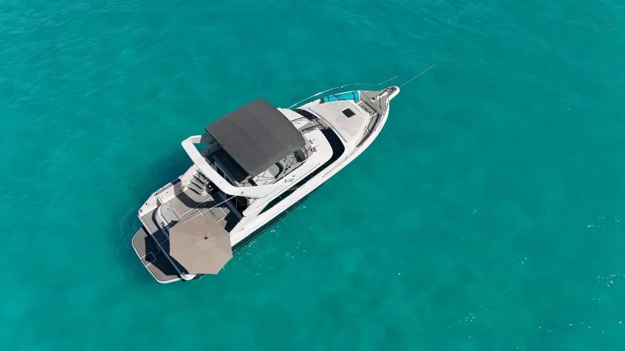 yacht club cancun 1