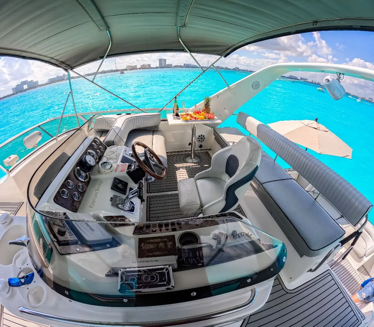 yacht club cancun 13