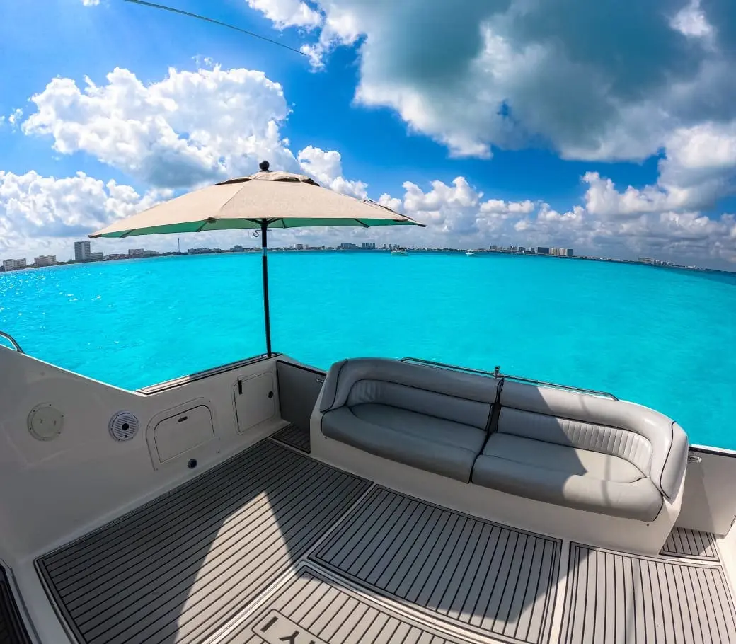 yacht club cancun 11