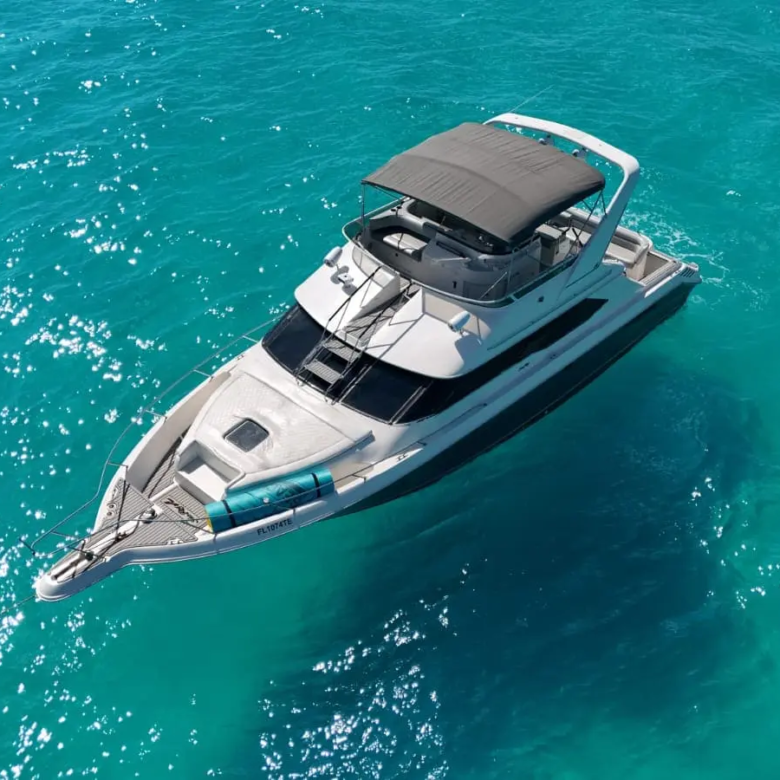 yacht club cancun 12