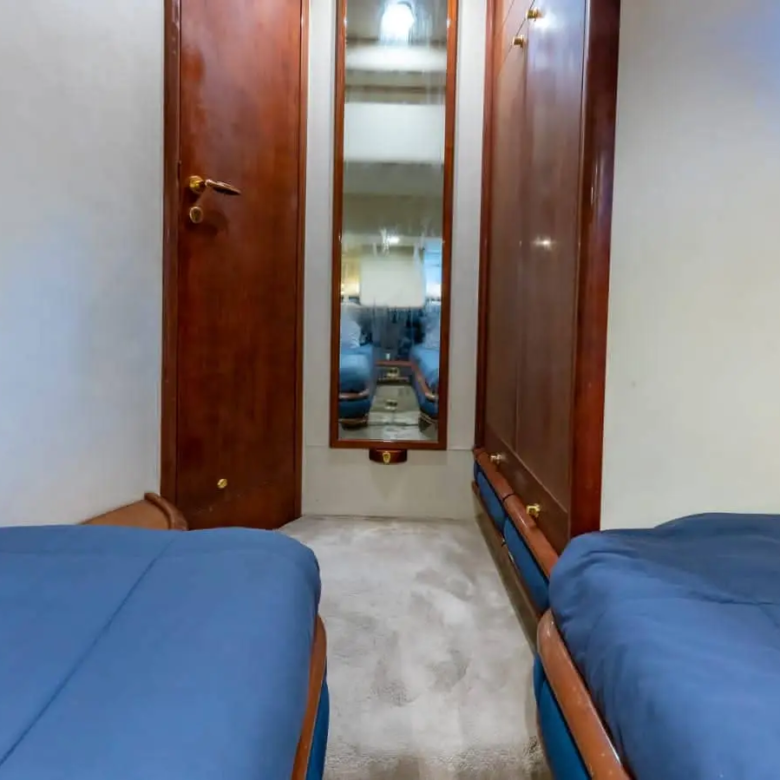 yacht cancun 6