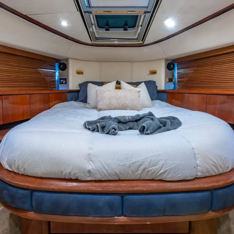 yacht cancun 12