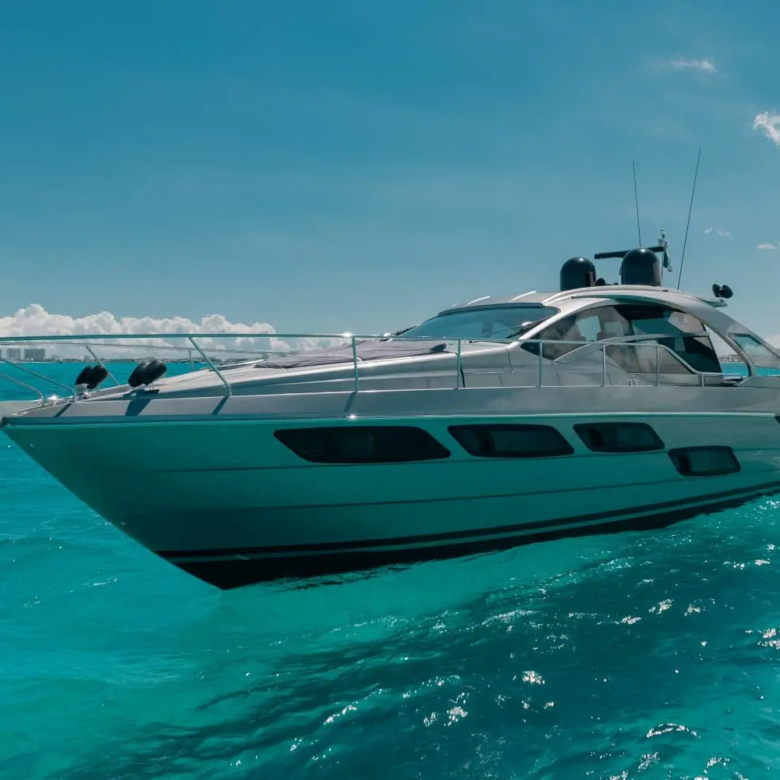 yacht rental cancun 3
