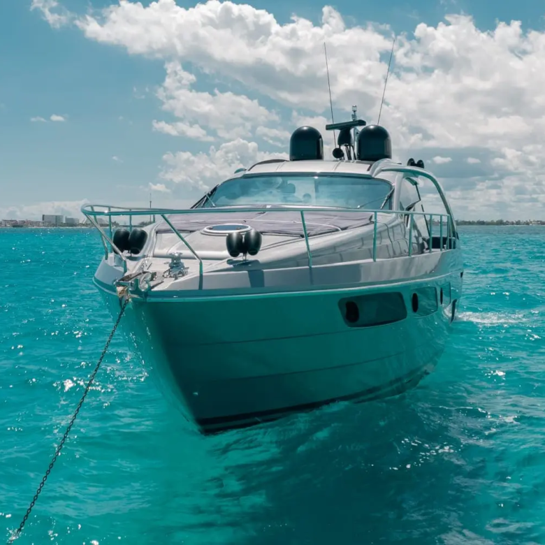 yacht rental cancun 5