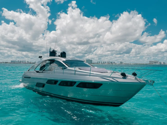 yacht rental cancun 6