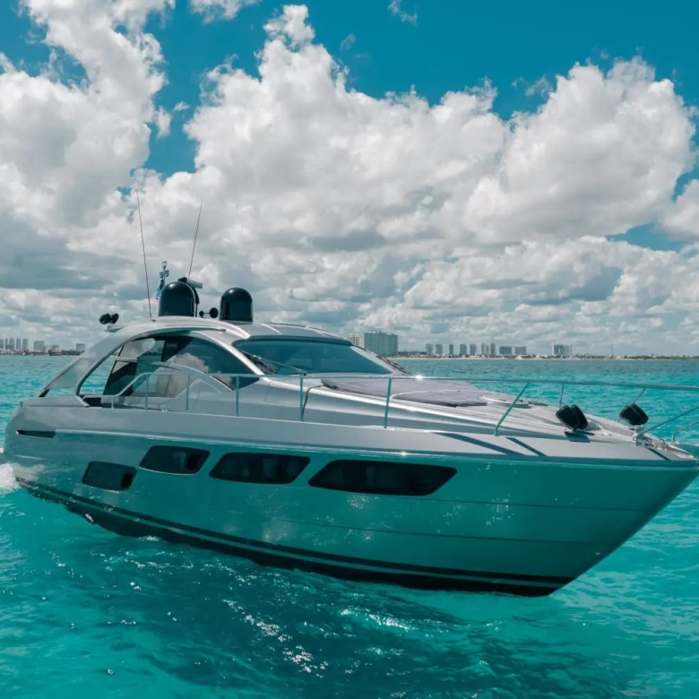 yacht rental cancun 6