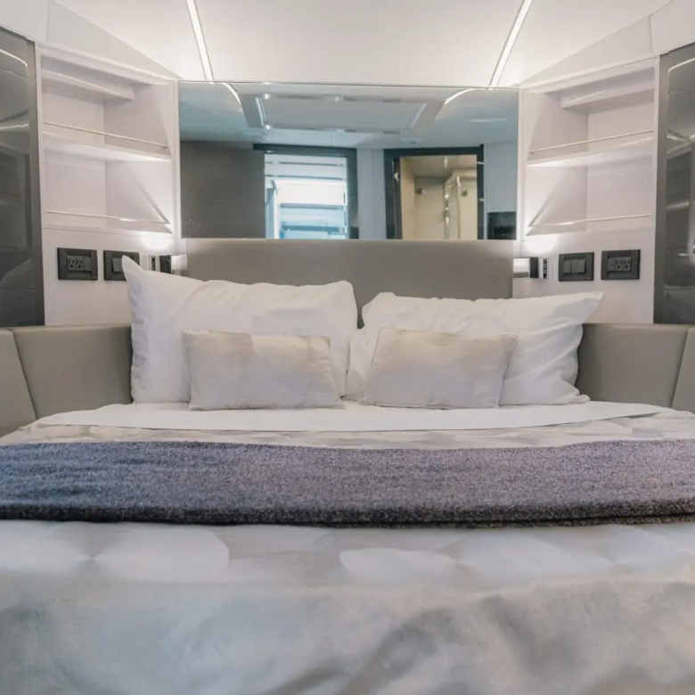 yacht rental cancun 8