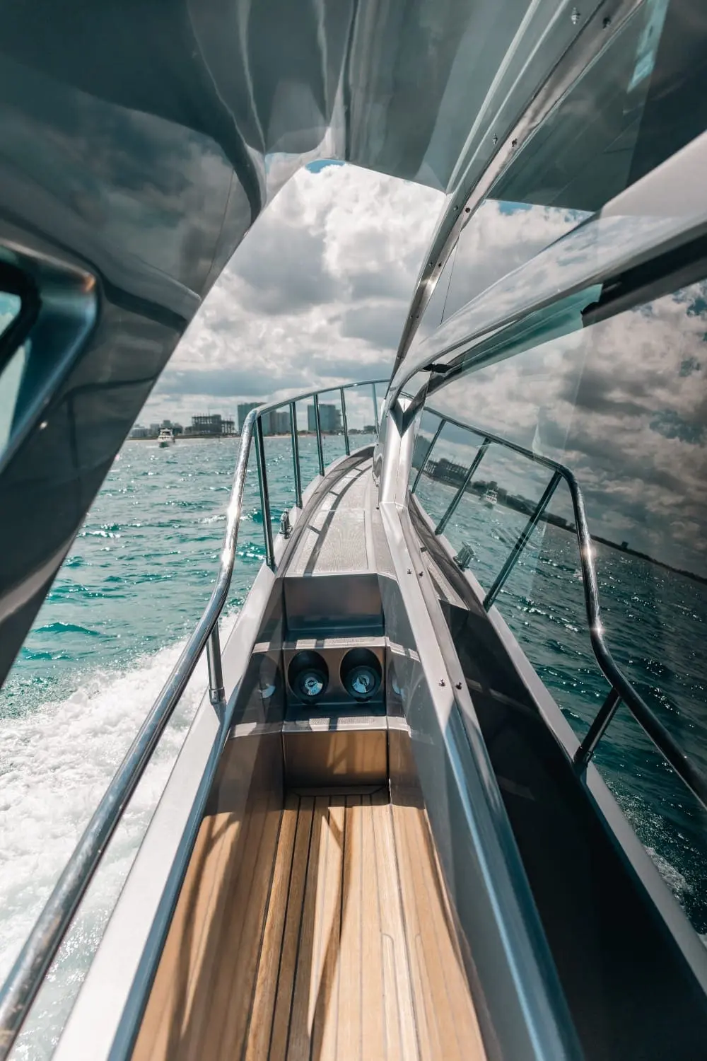 yacht rental cancun 9