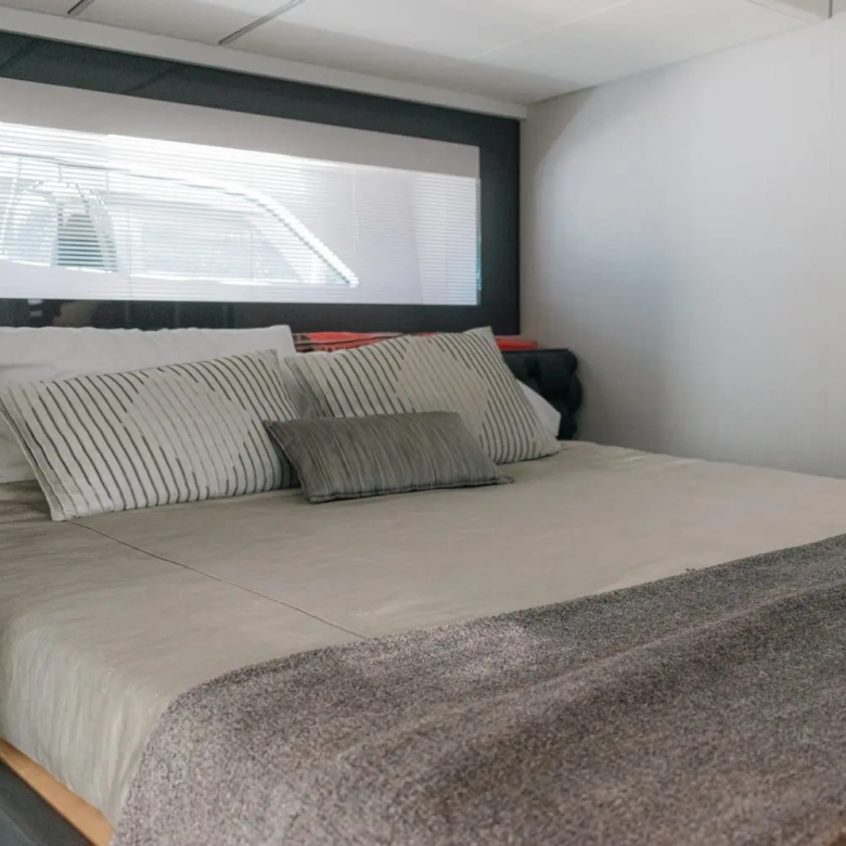 yacht rental cancun 10