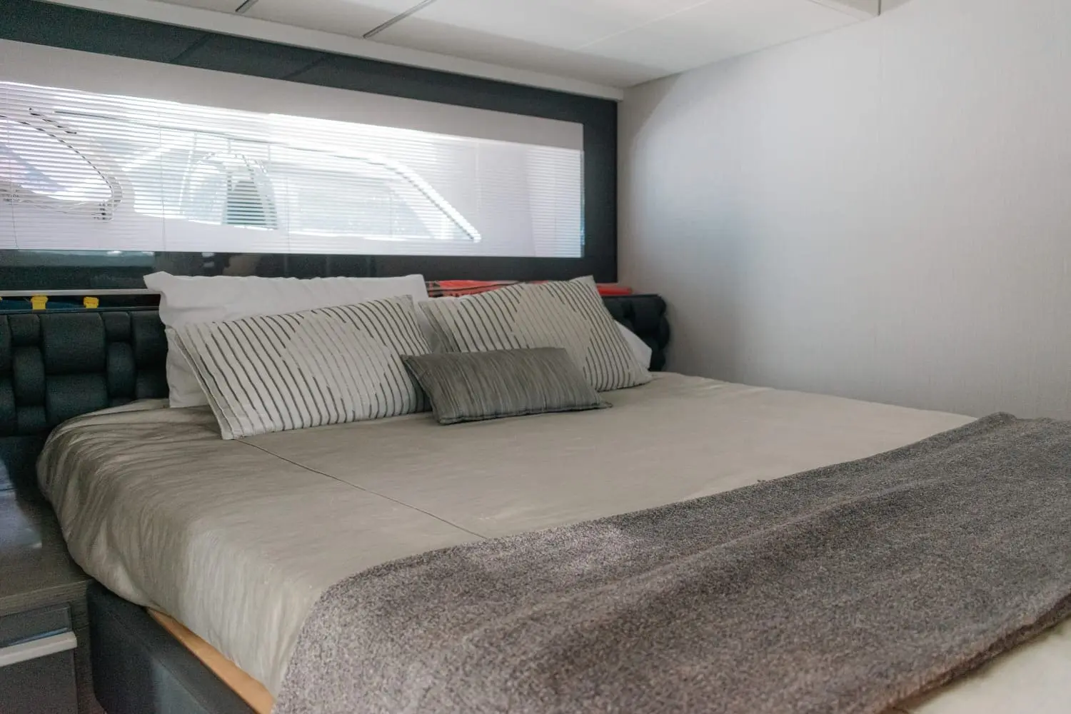 yacht rental cancun 10