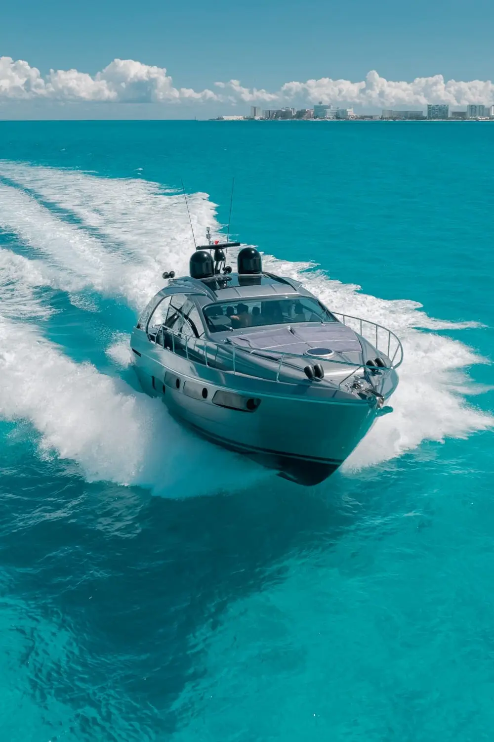 yacht rental cancun 14