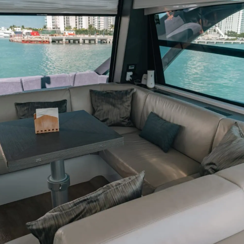 yacht rental cancun 17