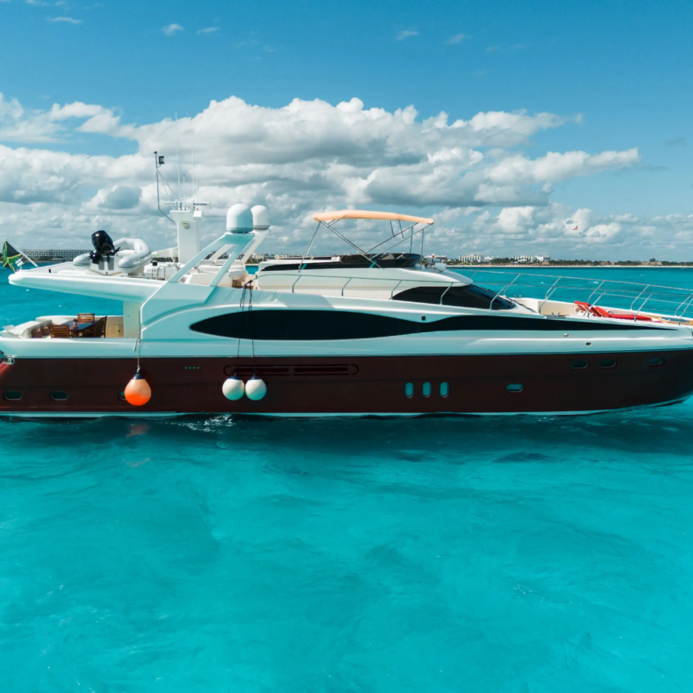 boat rental cancun 13