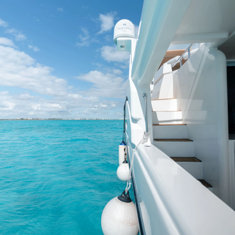 boat rental cancun 35