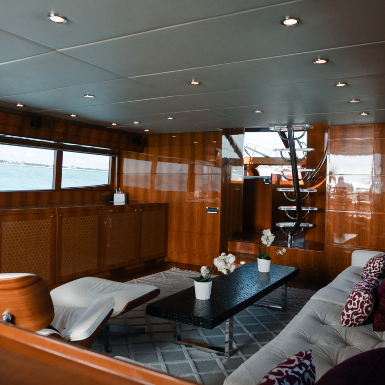 boat rental cancun 37