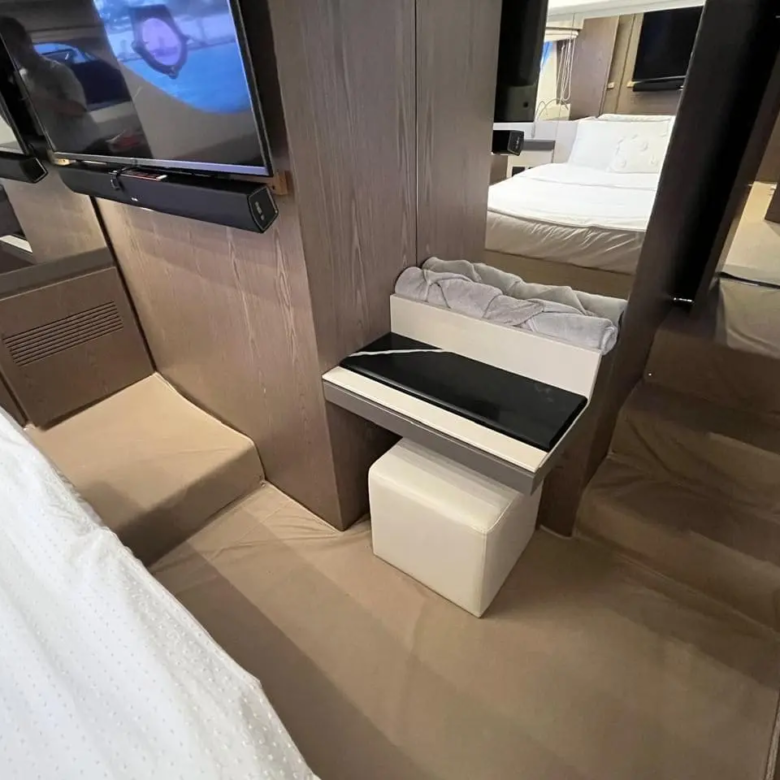 yachts for rent in cancun 15