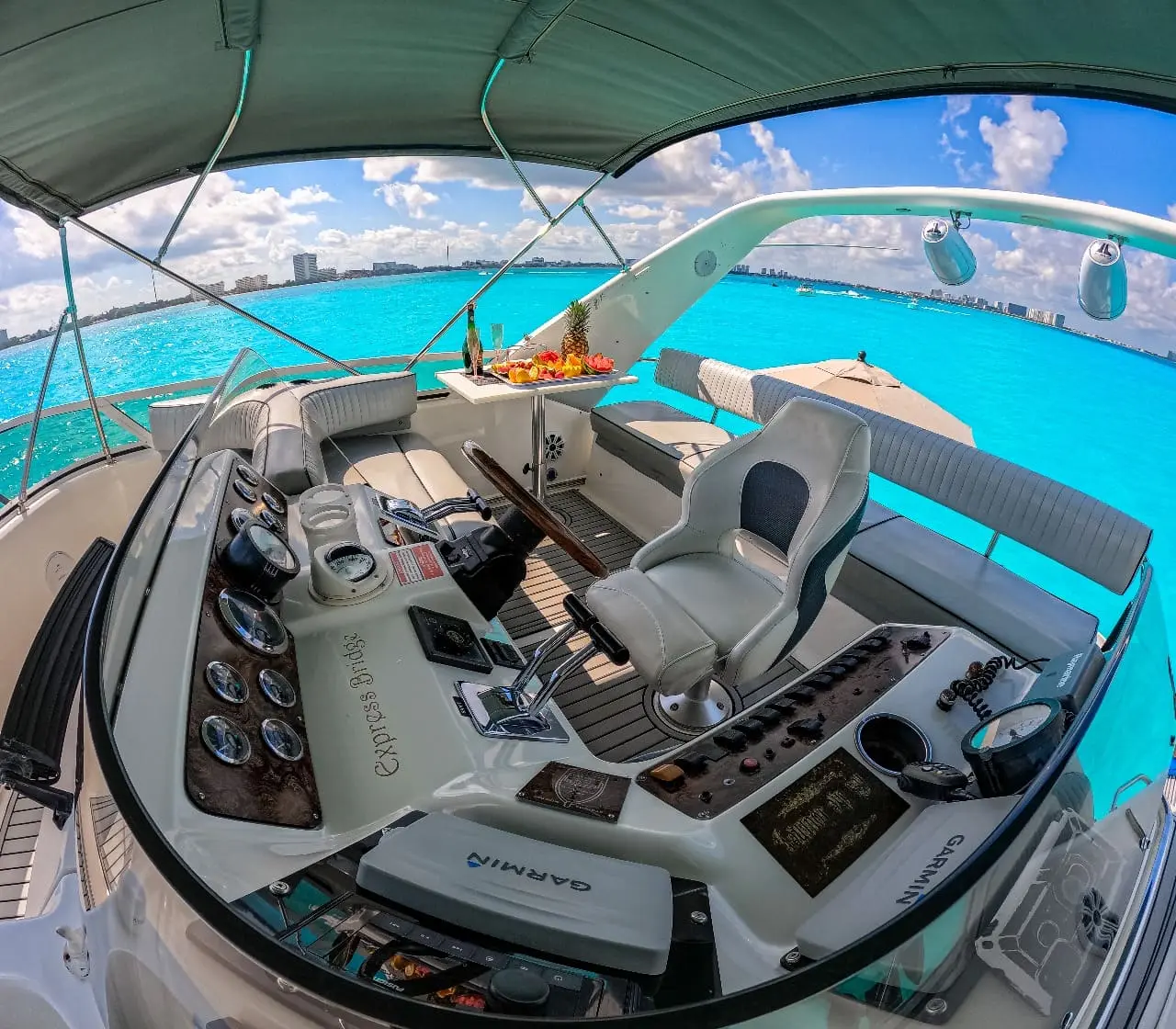 yacht club cancun 20