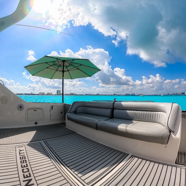 yacht club cancun 24