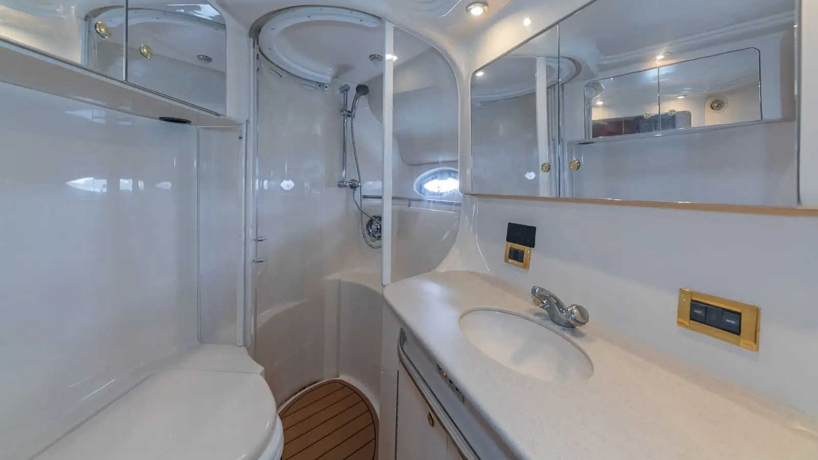 cancun yachts for rent 10