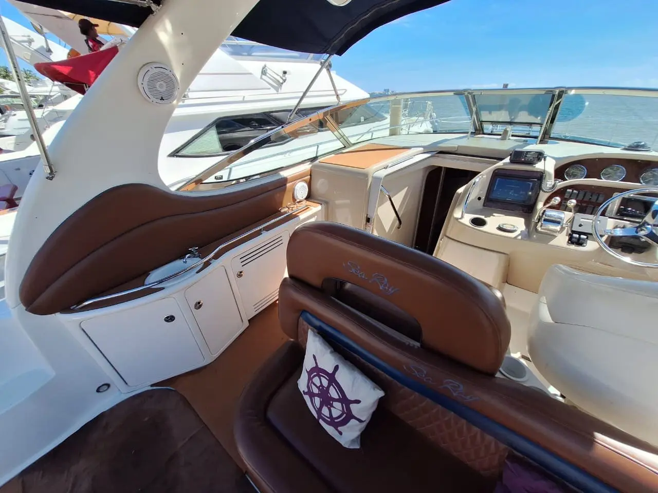 yacht charter in cancun 13