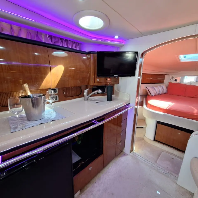 yacht charter in cancun 4