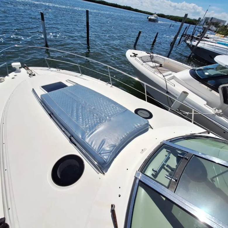 yacht charter in cancun 6