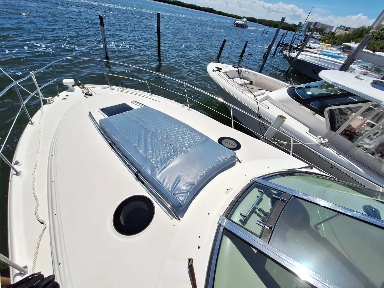 yacht charter in cancun 6