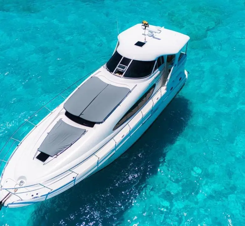 yacht cancun isla mujeres 2