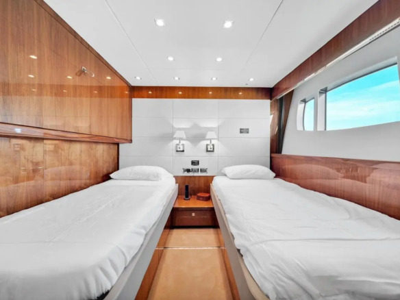 renta de yates de lujo en cancun 5