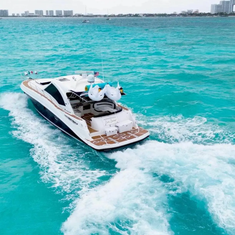 boat rentals cancun 3