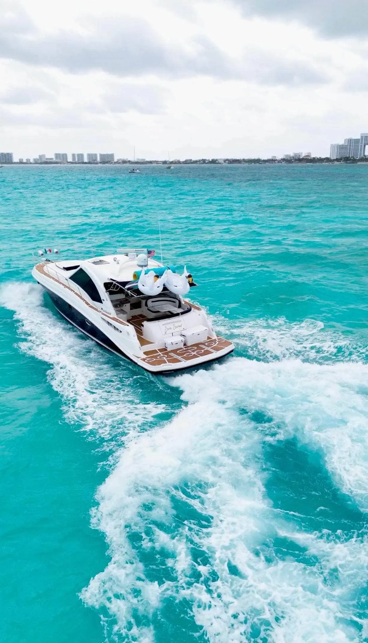 boat rentals cancun 3