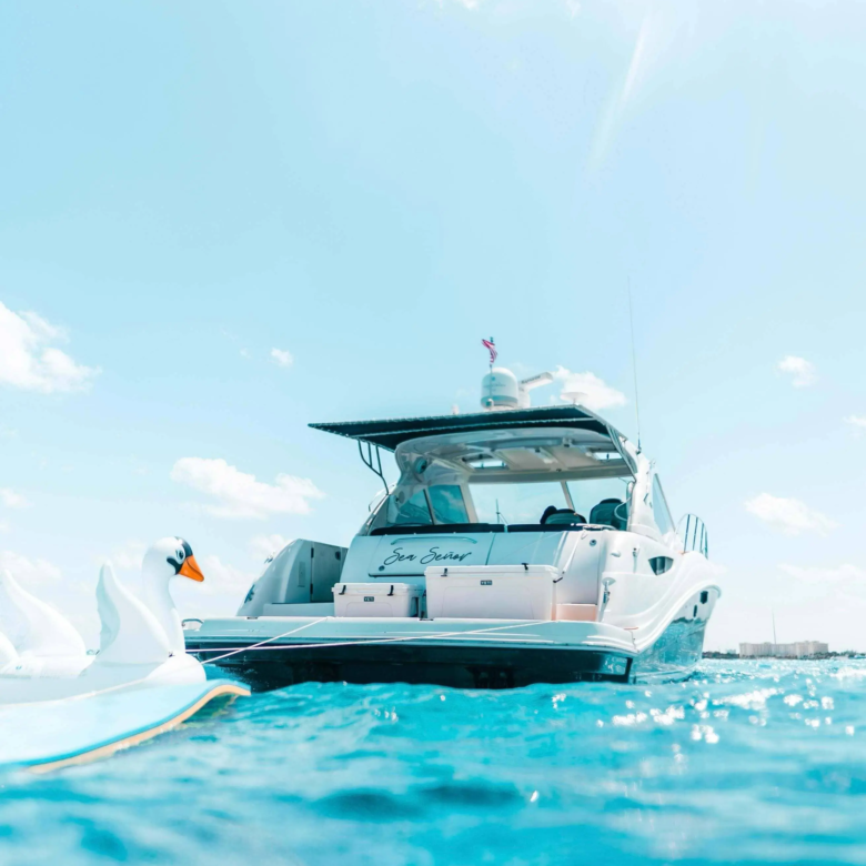 boat rentals cancun 8