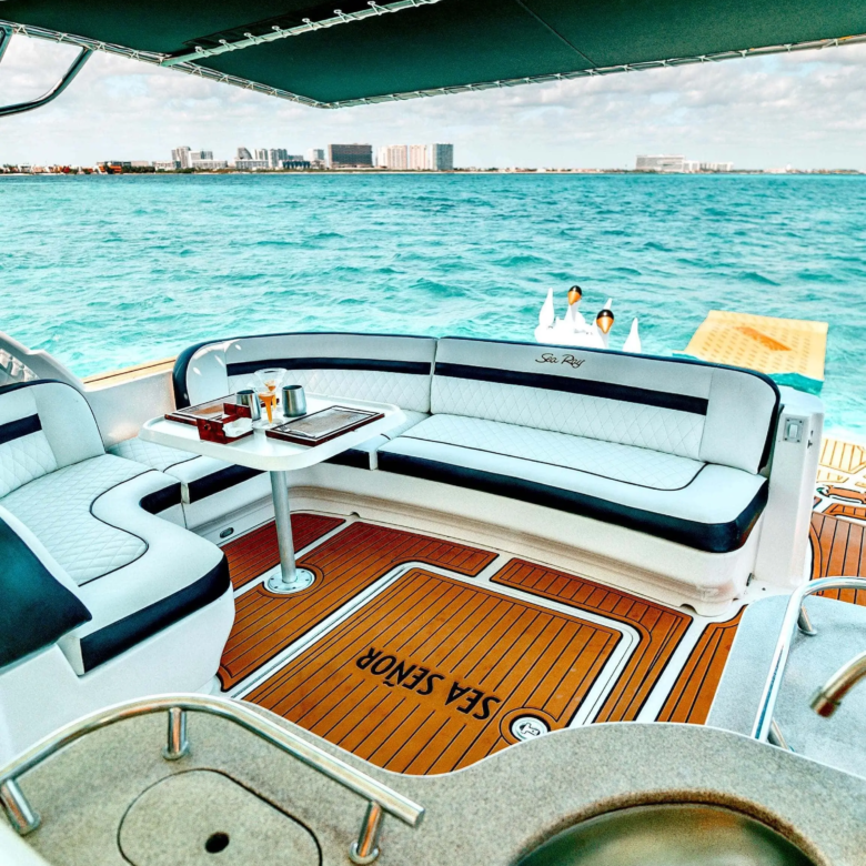 boat rentals cancun 13